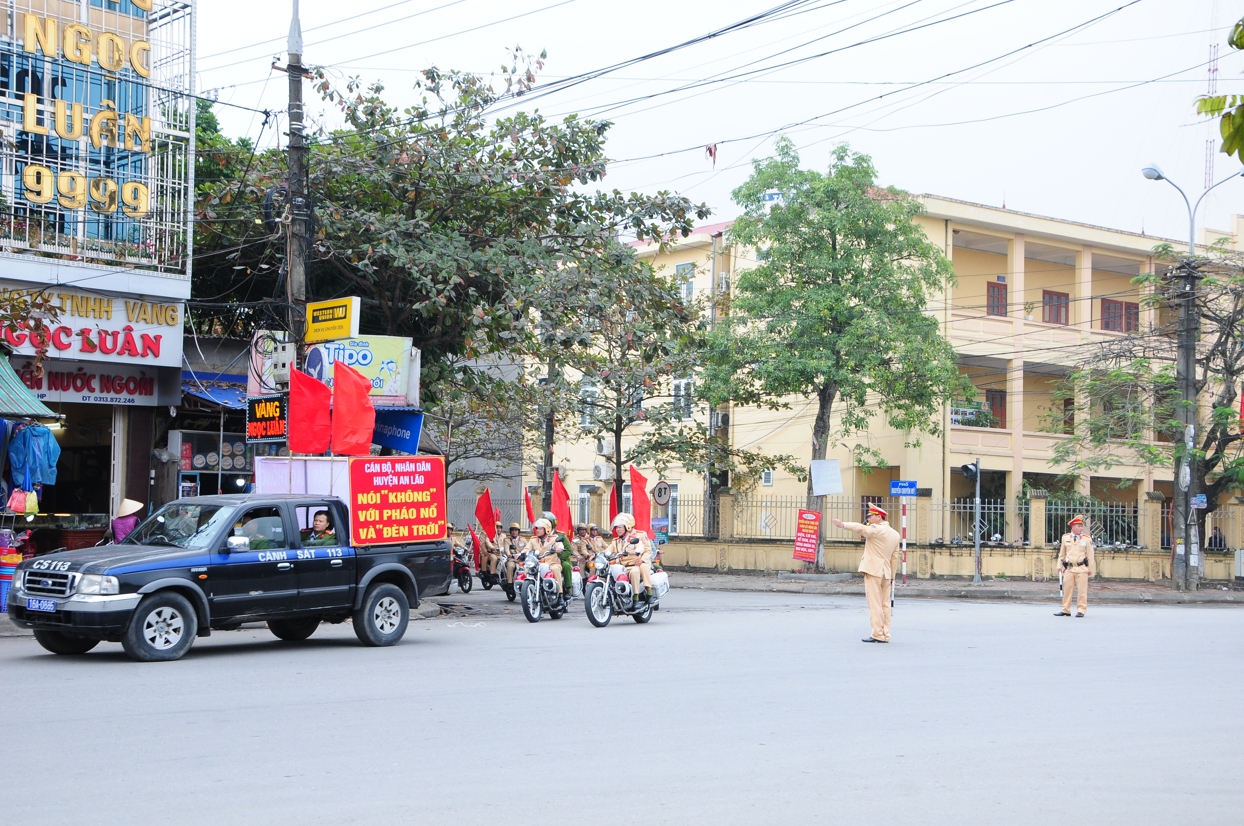 Công an huyện An Lão: Triển khai quyết liệt các biện pháp bảo đảm trật tự an toàn giao thông